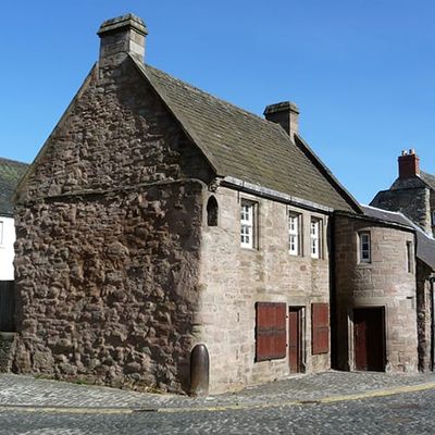 THE FAIR MAID'S HOUSE