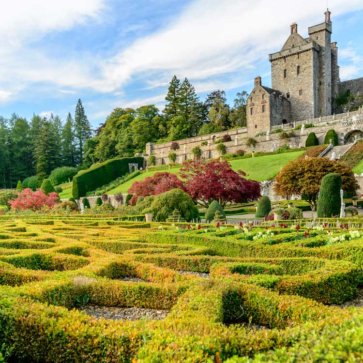 Drummond Castle Gardens