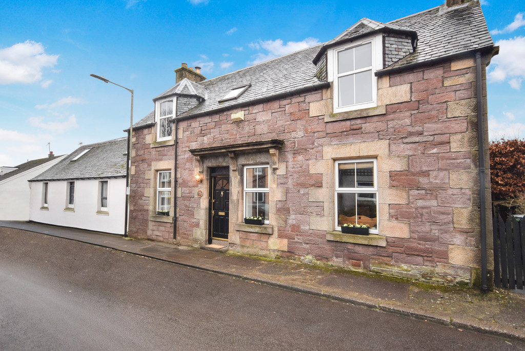 Kirkton House, Stirling Street, Blackford