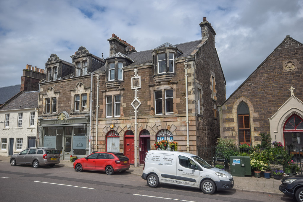 High Street, Newburgh