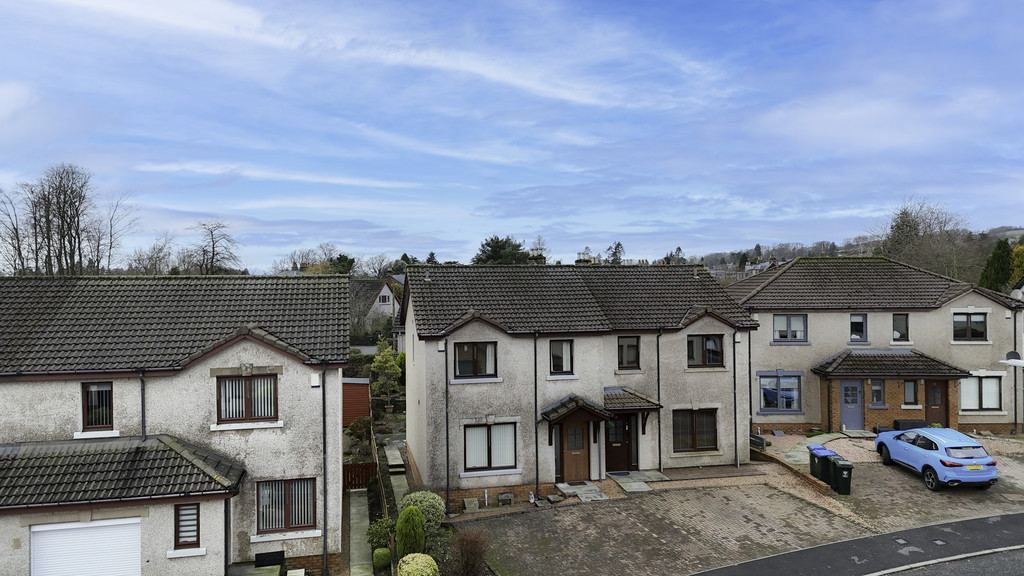 31 Honeyberry Crescent